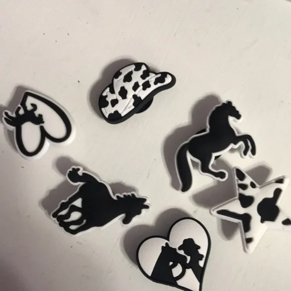 Croc charms or jibbitz cowgirl style - Picture 2 of 3